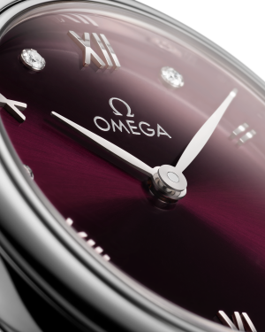 omega-de-ville-prestige-quartz-27-5_mm-43413286061001-portrait-3-6a9304.png
